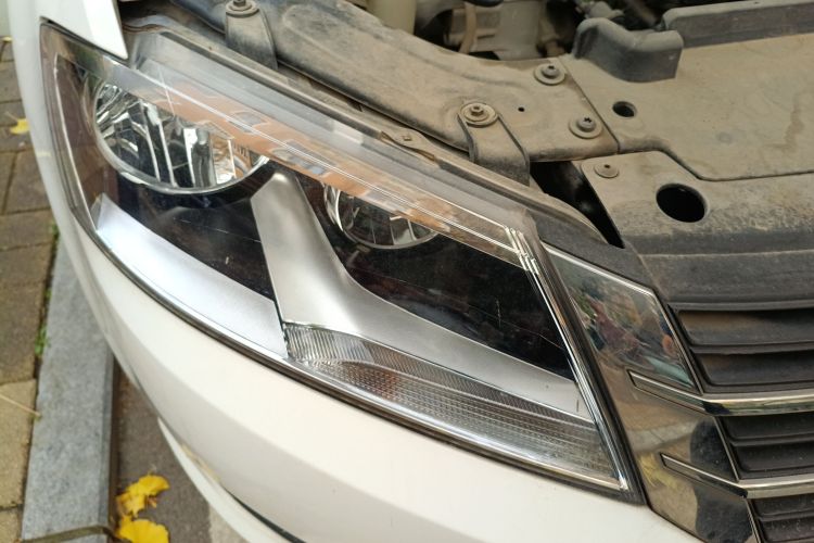 大众 朗逸 2013款 改款经典 1.6L 手动风尚版车身外观6006