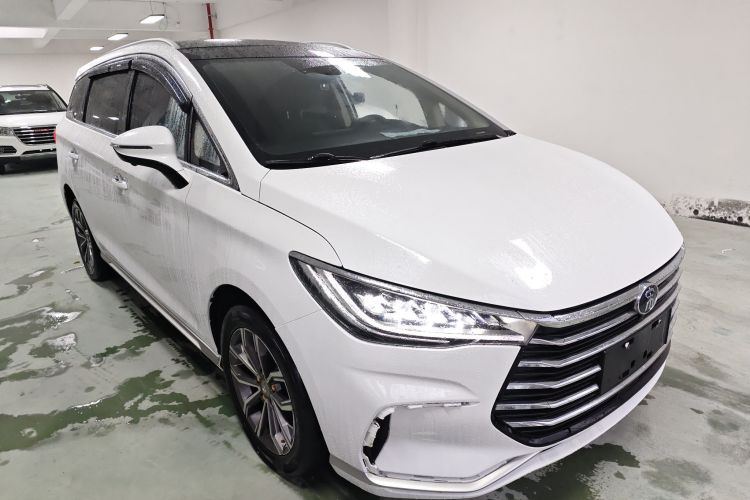 比亚迪 宋MAX 2021款 升级版 1.5T 自动尊贵型 7座车身外观3