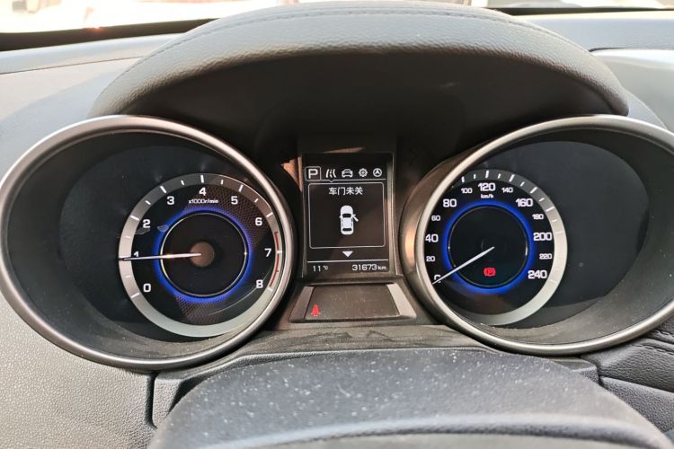 长安CS35 2017款 1.6L 自动豪华型中控内饰14