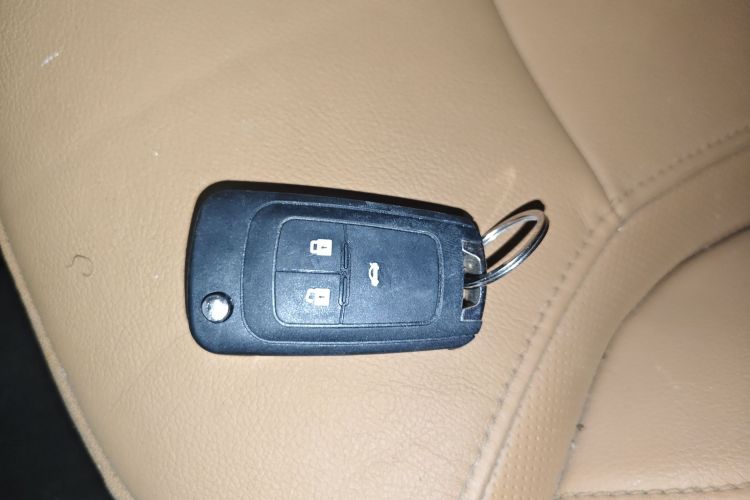 别克 阅朗 2018款 18T 自动旗舰型中控内饰11