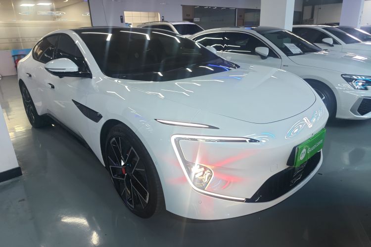 阿维塔12 2025款 Max纯电版车身外观3