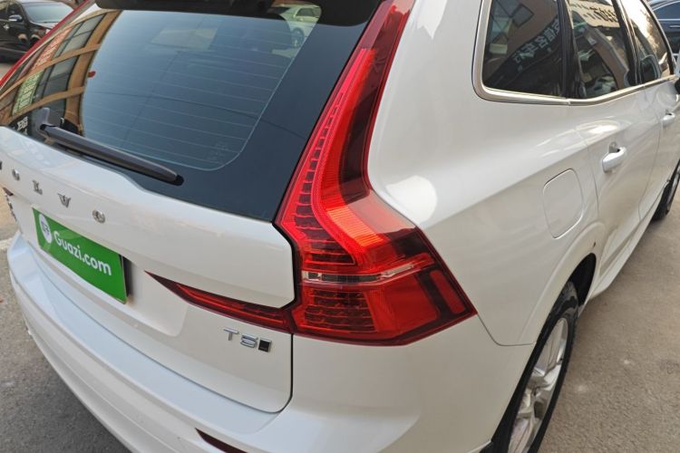 沃尔沃XC60 2019款 T5 四驱智逸版 国V车身外观9