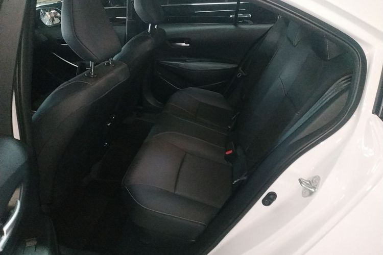 丰田 卡罗拉 2024款 1.8L 智能电混双擎 精英版中控内饰21