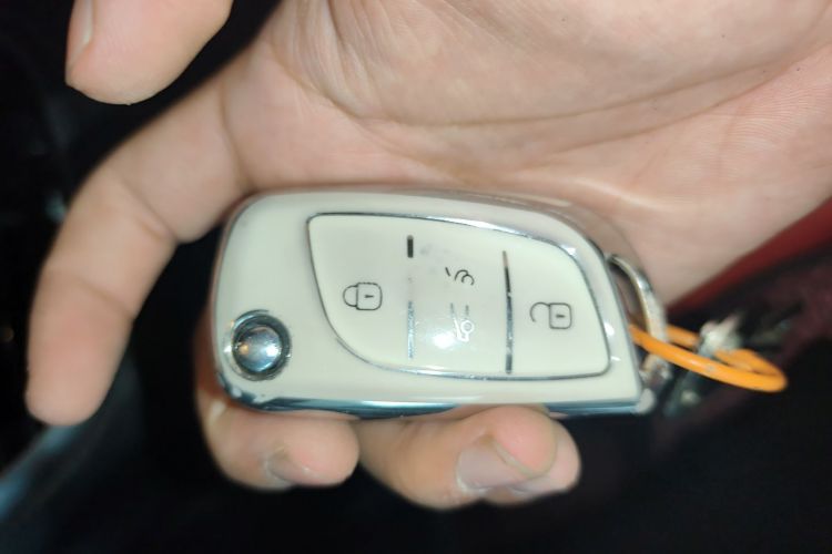 标致2008 2015款 1.6L 自动玩酷版中控内饰7001