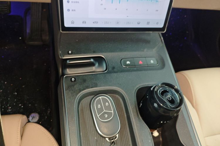 蔚来ET5T 2024款 75kWh Touring中控内饰18