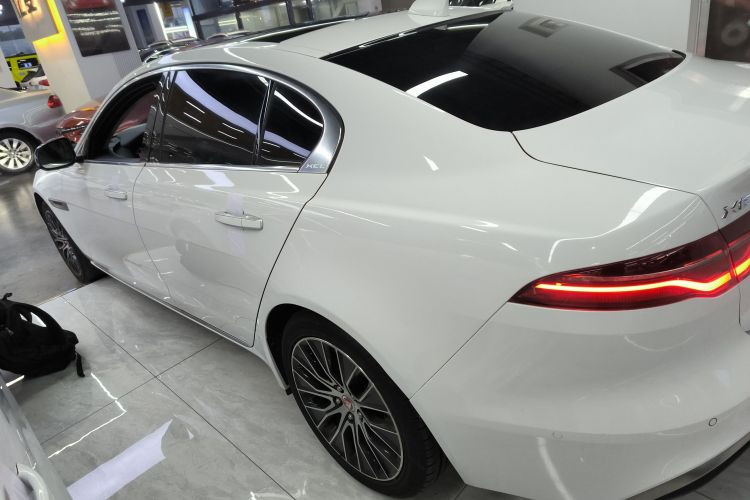 捷豹XEL 2020款 2.0T 200PS S进取优雅版车身外观6003