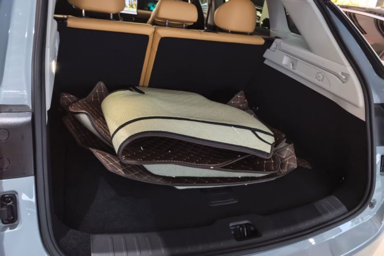 零跑汽车 零跑C11 2024款 增程 300尊享版机舱底盘23