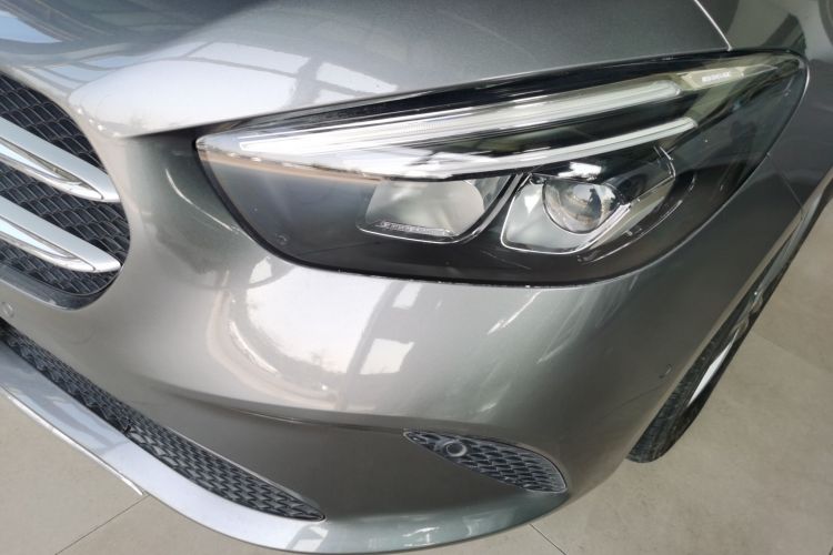 奔驰B级 2021款 B 200 动感型局部细节36