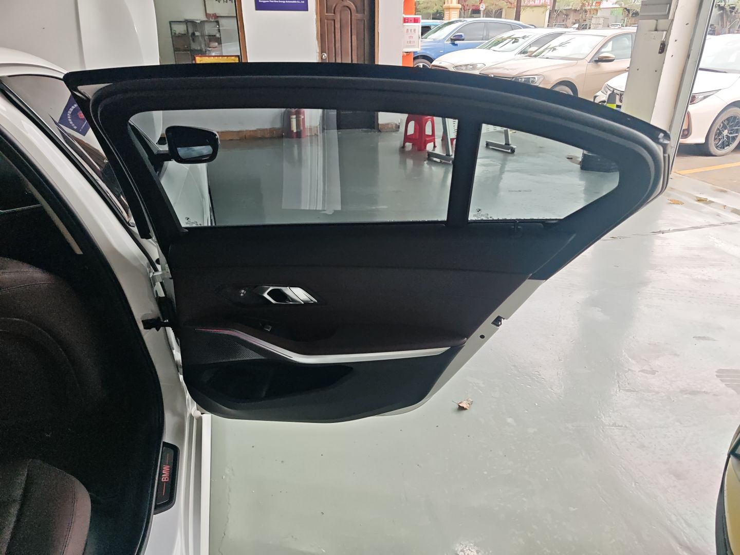 宝马i3 2024款 eDrive 35 L