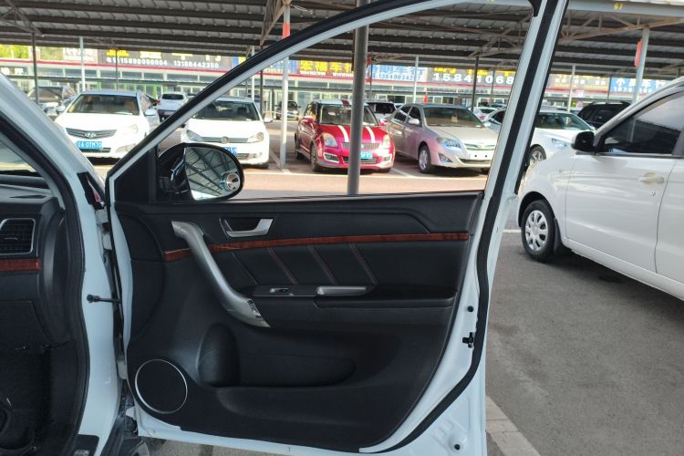 哈弗H6 2017款 红标 运动版 1.5T 手动两驱精英型中控内饰7005