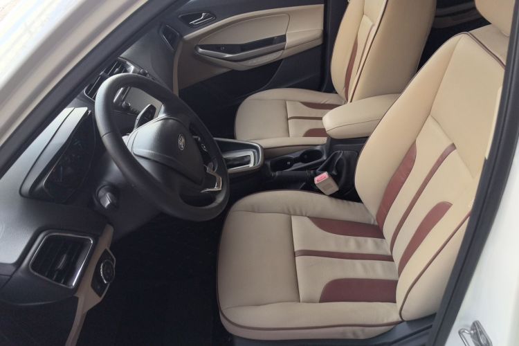 福特 福睿斯 2015款 1.5L 自动舒适型局部细节19