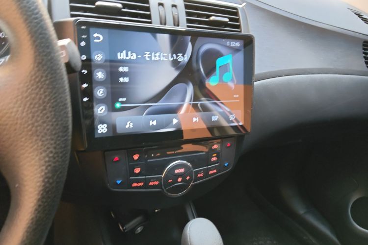 日产 骐达TIIDA 2014款 1.6L CVT智能型中控内饰16