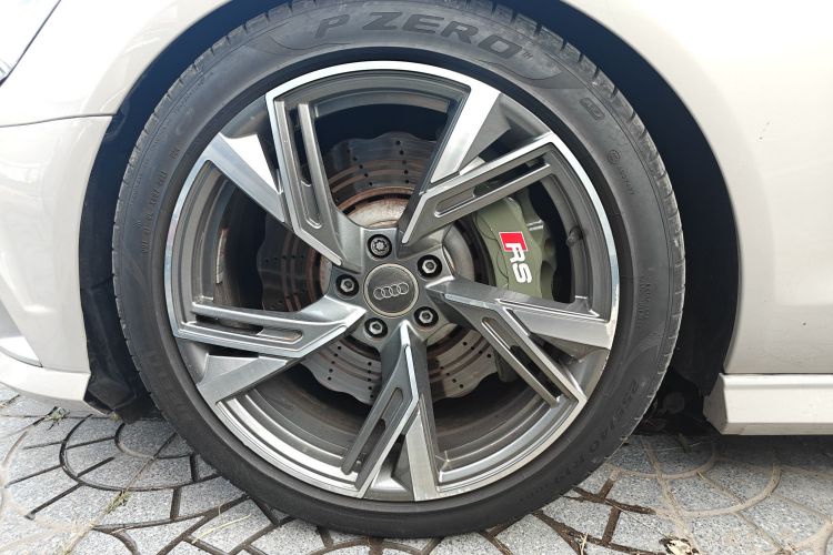 奥迪A6(进口) 2017款 Avant 40 TFSI 运动型车身外观35