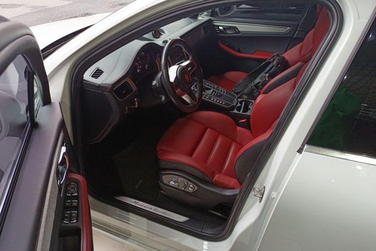 保时捷 2017款  Macan Turbo 3.6T中控内饰20