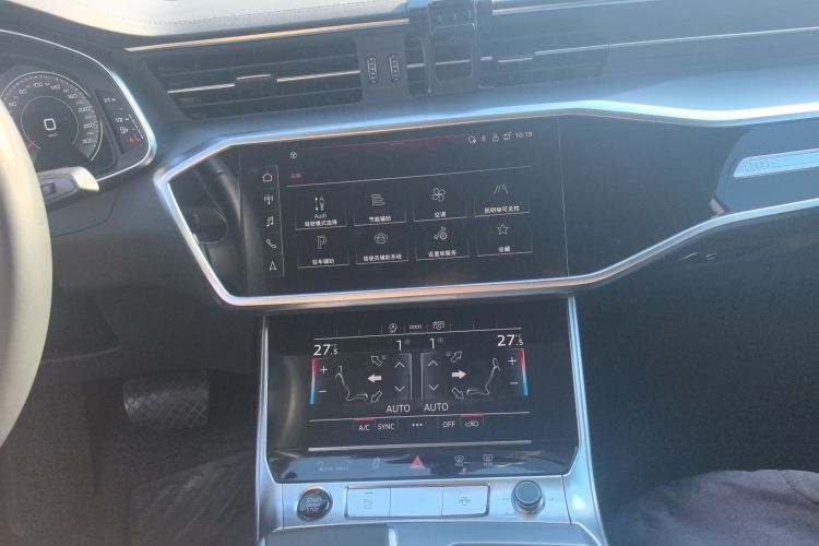 奥迪A7L 2024款 45 TFSI 豪华型中控内饰16