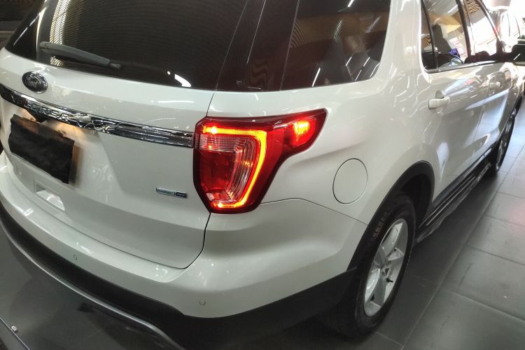 福特 探险者（平行进口） 平行进口2.3自动 车身外观9