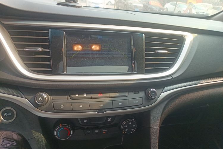 别克 英朗 2021款 改款 典范 1.5L 自动精英型中控内饰16