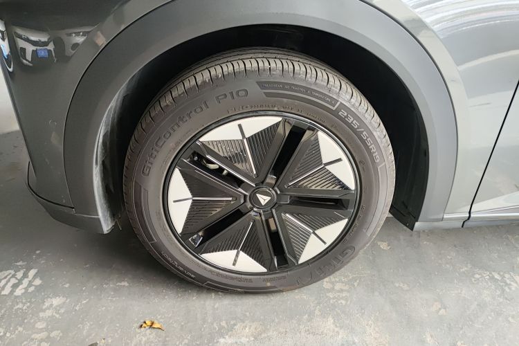 深蓝汽车 深蓝S07 2024款 520Max 乾崑智驾ADS SE纯电版车身外观6001