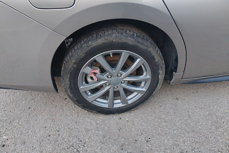 埃安 AION S 2023款 魅 580 磷酸铁锂车身外观6008