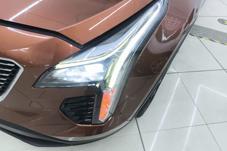 凯迪拉克XT4 2018款 28T 两驱技术型车身外观36