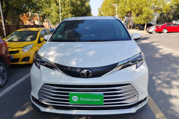 丰田 赛那SIENNA 2024款 2.5L混动 舒适版车身外观6001