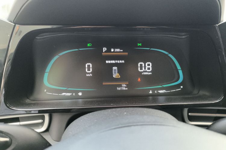 现代 伊兰特 2023款 1.5L CVT GLX精英版局部细节14