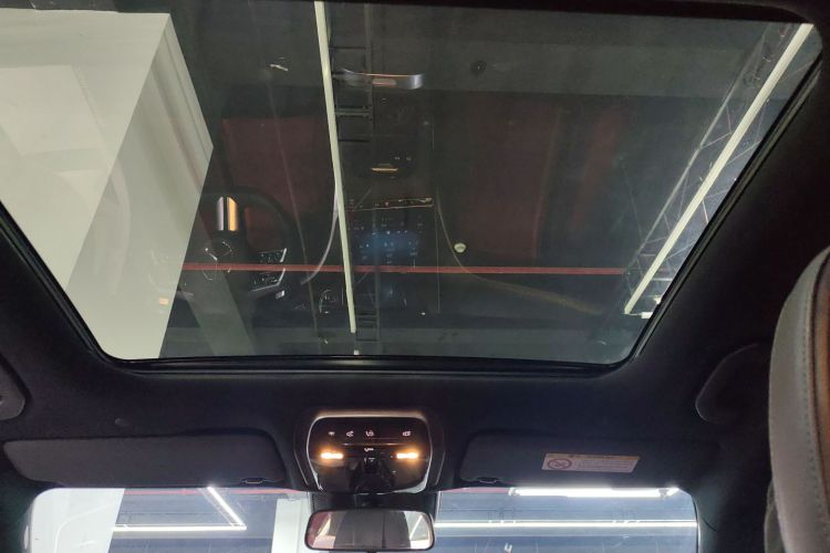 奔驰C级 2023款 改款二 C 260 L 运动版局部细节22