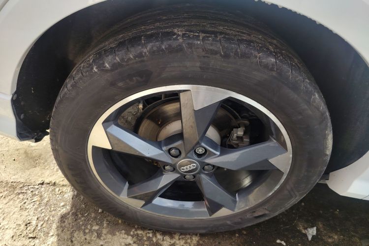 奥迪Q3 2021款 35 TFSI 时尚动感型车身外观6008