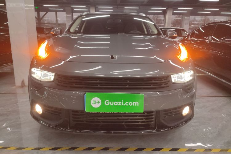 领克02 2019款 1.5T DCT两驱耀版 国VI车身外观2