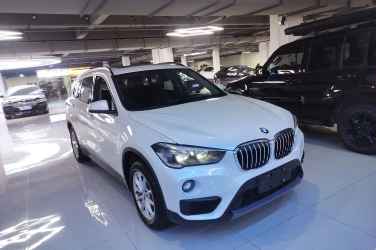 宝马X1 2019款 sDrive18Li 时尚型车身外观6002