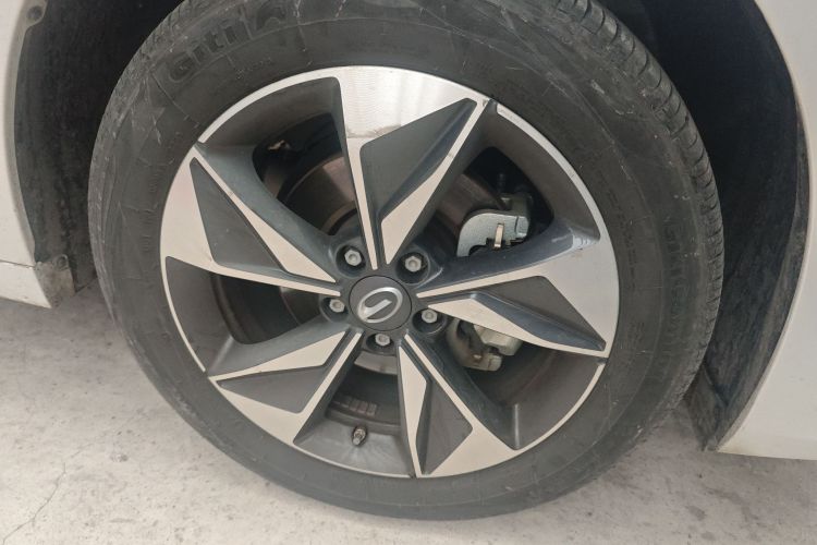 广汽传祺 传祺M6 2023款 PRO 270T DCT豪华版车身外观10