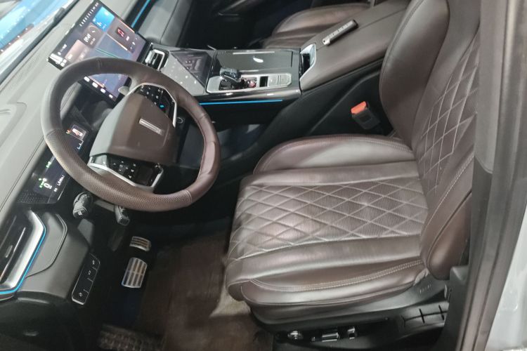 魏牌 摩卡 2021款 2.0T 两驱特醇版中控内饰19