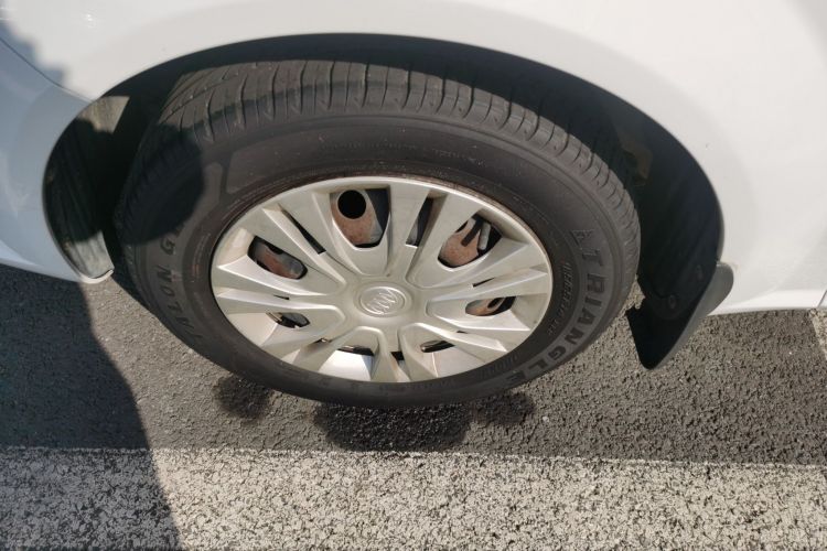 别克 凯越 2013款 1.5L 自动经典型车身外观6007