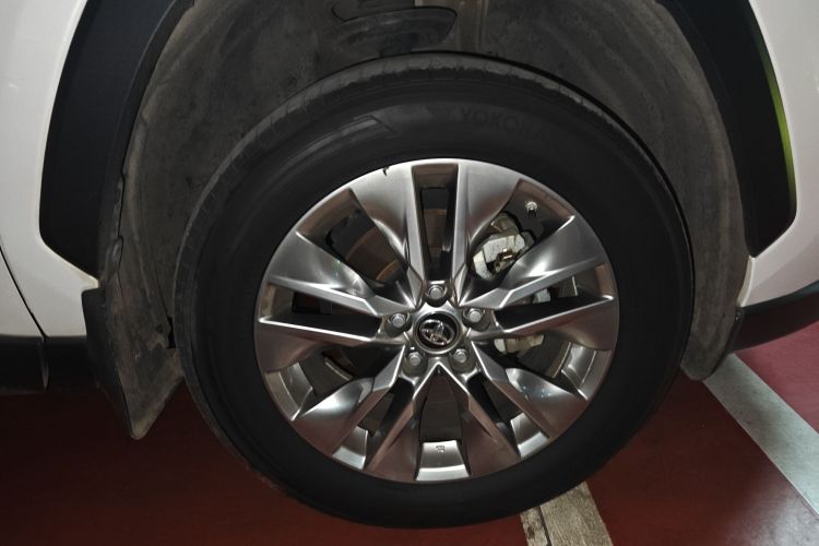 丰田 威兰达 2020款 2.0L CVT四驱豪华版车身外观10