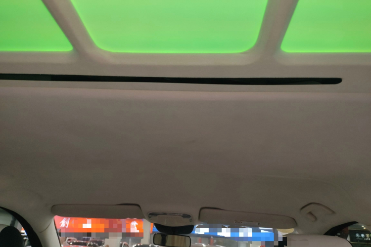 奔驰 威霆 2021款 2.0T 精英版 7座局部细节22