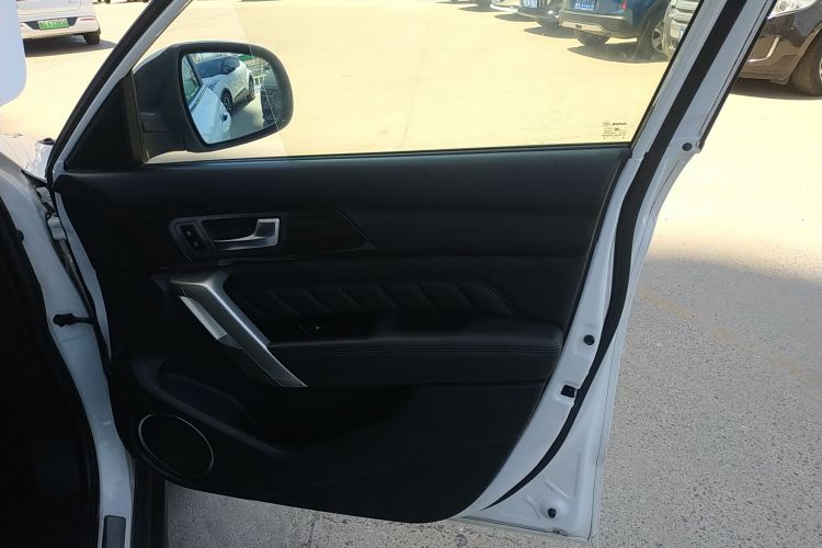 哈弗H2 2016款 红标 1.5T 自动两驱豪华型中控内饰42