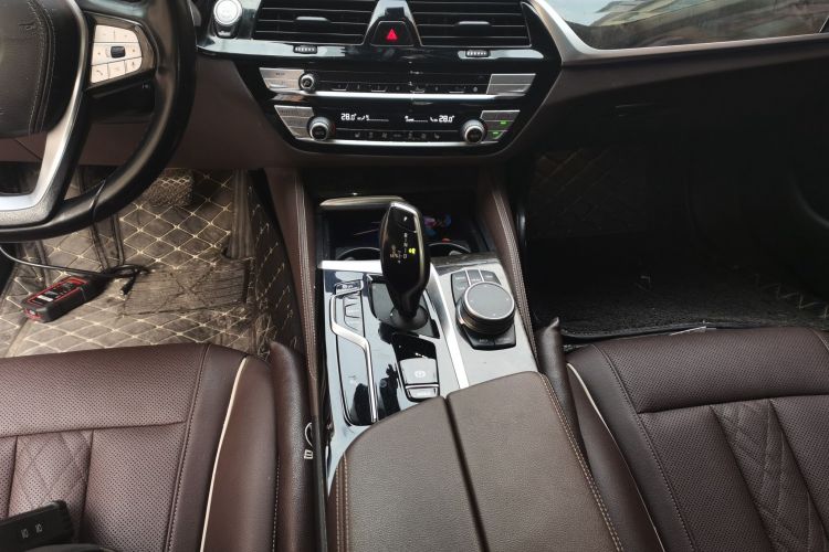 宝马5系 2021款 525Li 豪华套装局部细节18