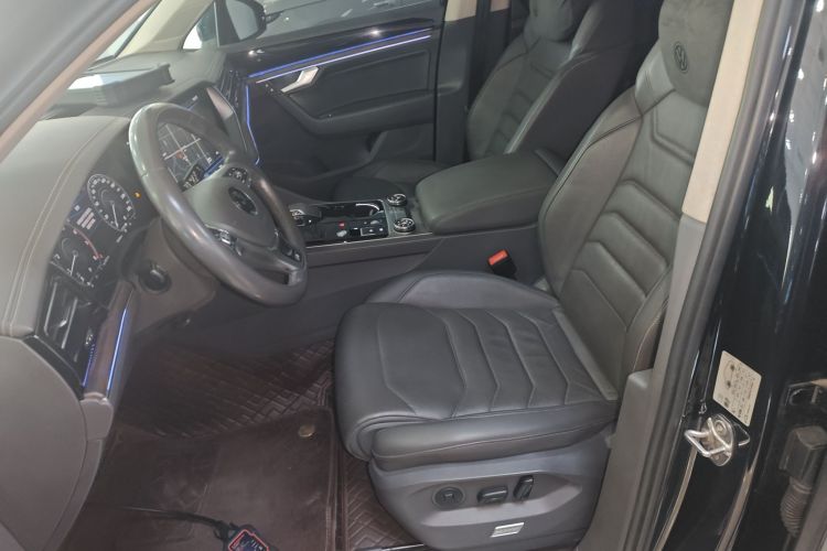 大众 途锐 2020款 2.0TSI 锐尚版 国VI中控内饰19