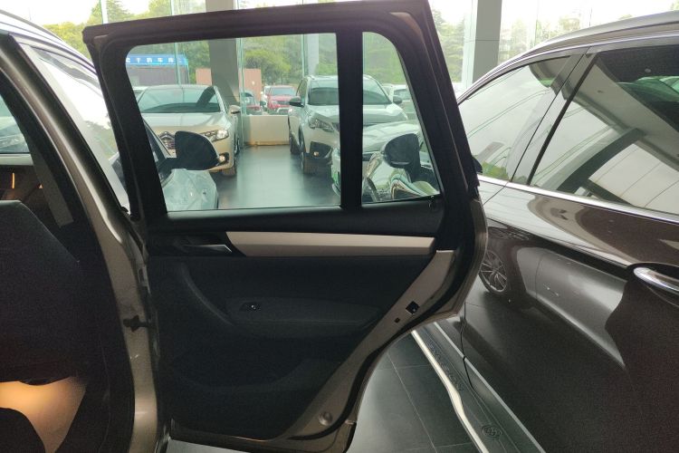 宝马X3(进口) 2016款 sDrive20i中控内饰7006