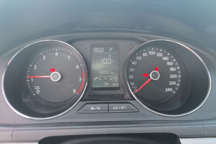 大众 朗逸 2017款 1.6L 自动舒适版中控内饰14