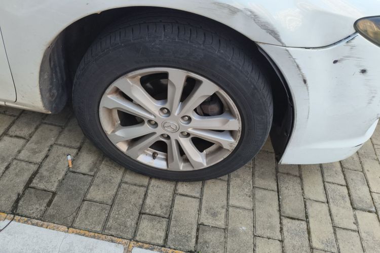 马自达6 2015款 2.0L 自动时尚型车身外观6007