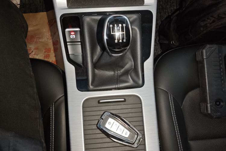 吉利汽车 帝豪GS 2019款 1.4T 手动雅局部细节18