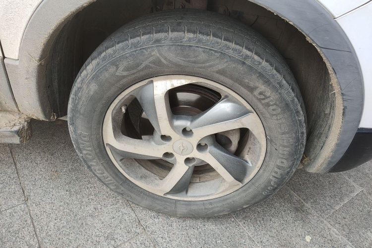 海马S5 2015款 1.5T CVT旗舰型车身外观6007