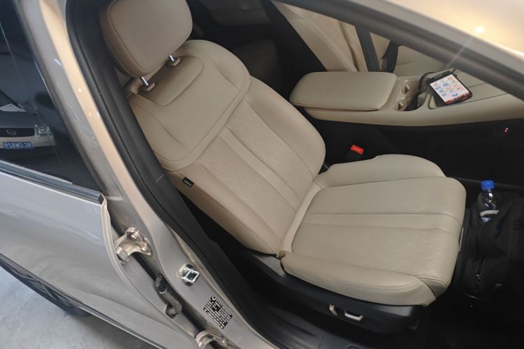 五菱汽车 五菱星光S 2024款 130km 旗舰型局部细节41