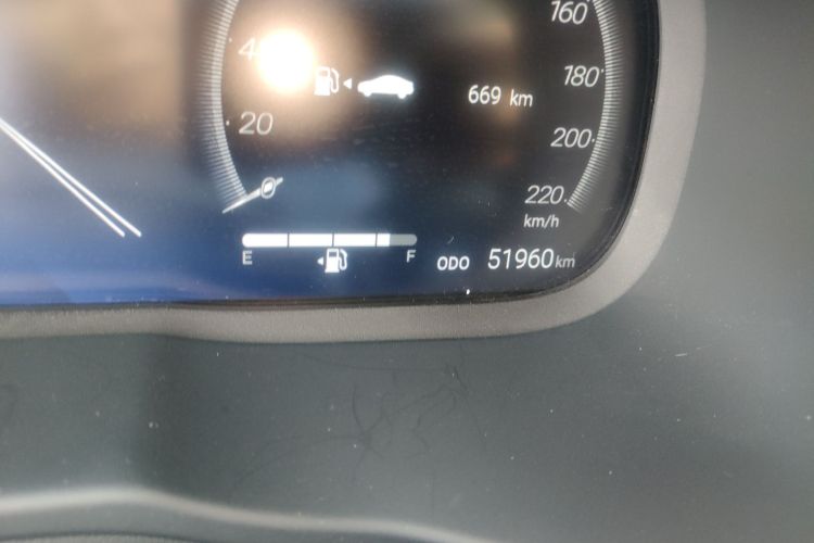 丰田 威兰达 2023款 双擎 2.5L E-CVT两驱豪华PLUS版中控内饰15