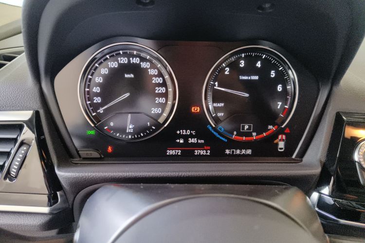 宝马1系 2023款 120i M运动曜夜版局部细节14