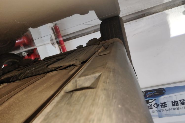 福特 福克斯 2015款 两厢 1.6L 自动风尚型局部细节9001