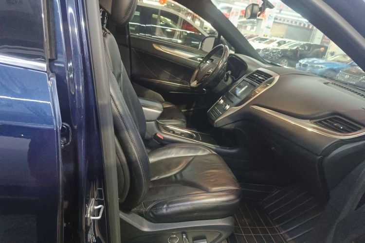 林肯MKC 2017款 2.0T 两驱尊享版局部细节41