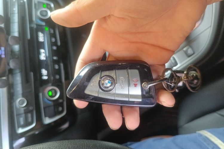 宝马3系 2017款 320Li 时尚型中控内饰11