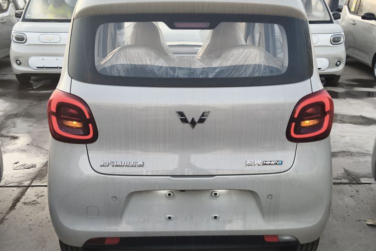 五菱汽车 宏光MINIEV 2025款 四门版 进阶款车身外观6